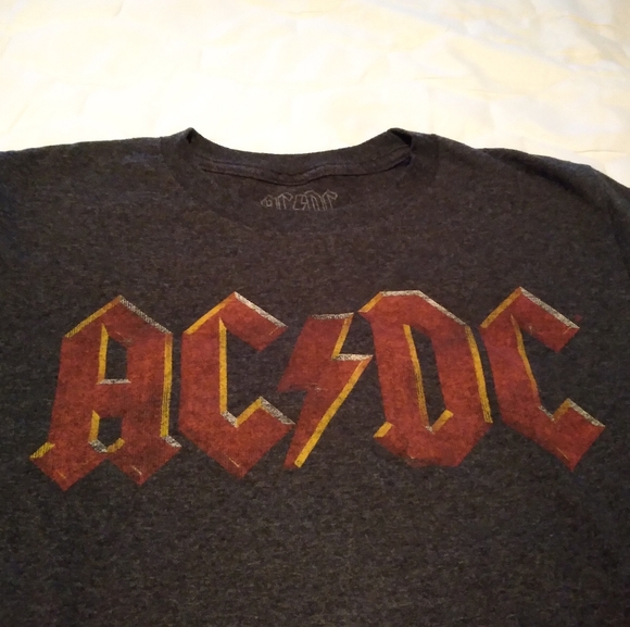 AC/DC unisex T-Shirt - Picture 2 of 4